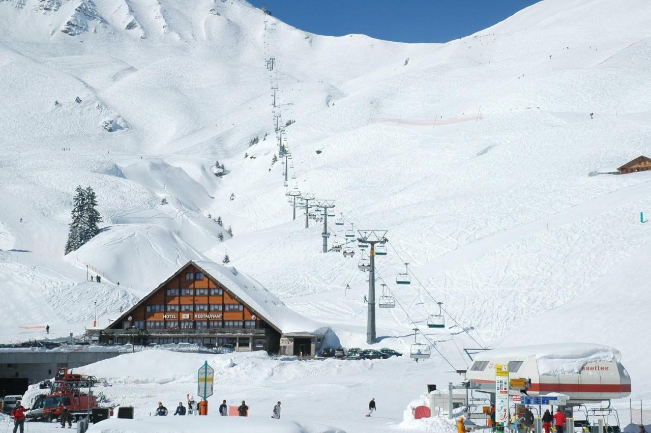 Hotel Des Portes Du Soleil Ле Крозе Екстериор снимка
