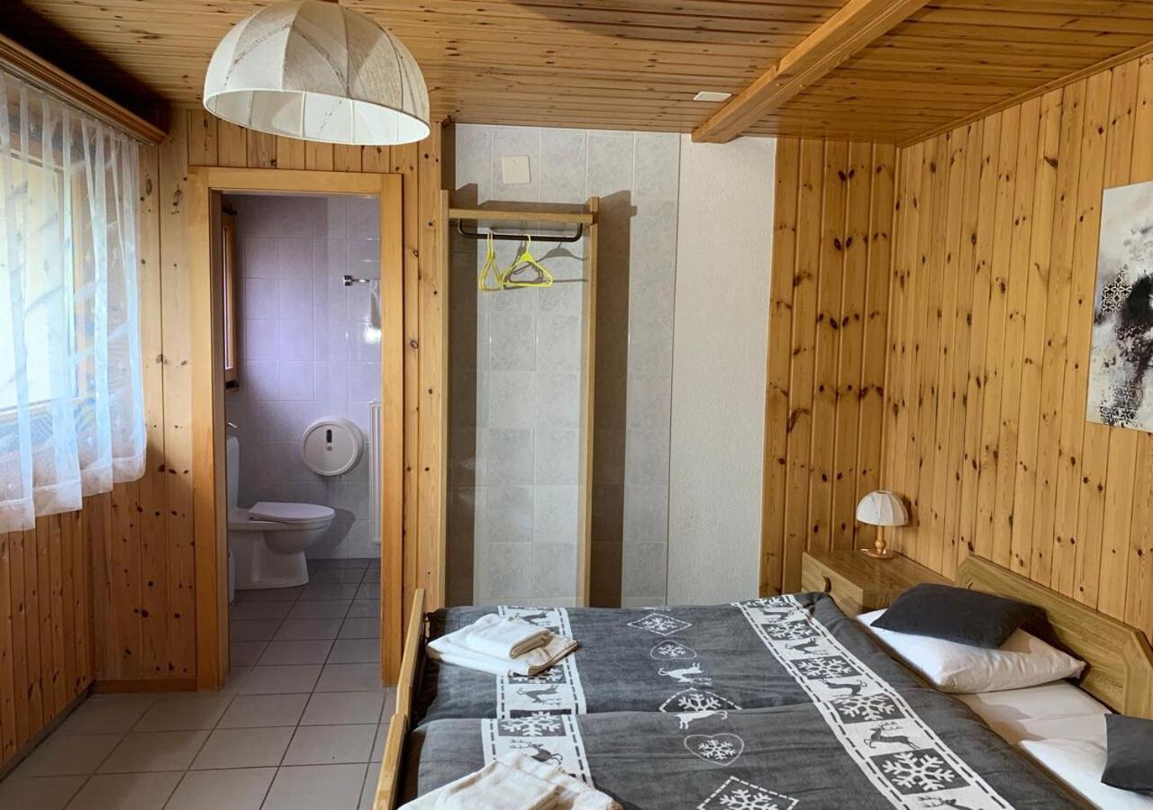 Hotel Des Portes Du Soleil Ле Крозе Екстериор снимка