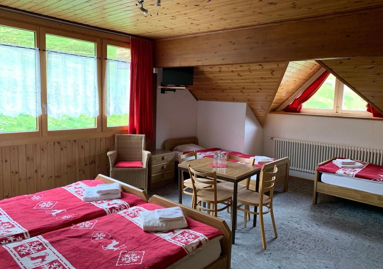 Hotel Des Portes Du Soleil Ле Крозе Екстериор снимка