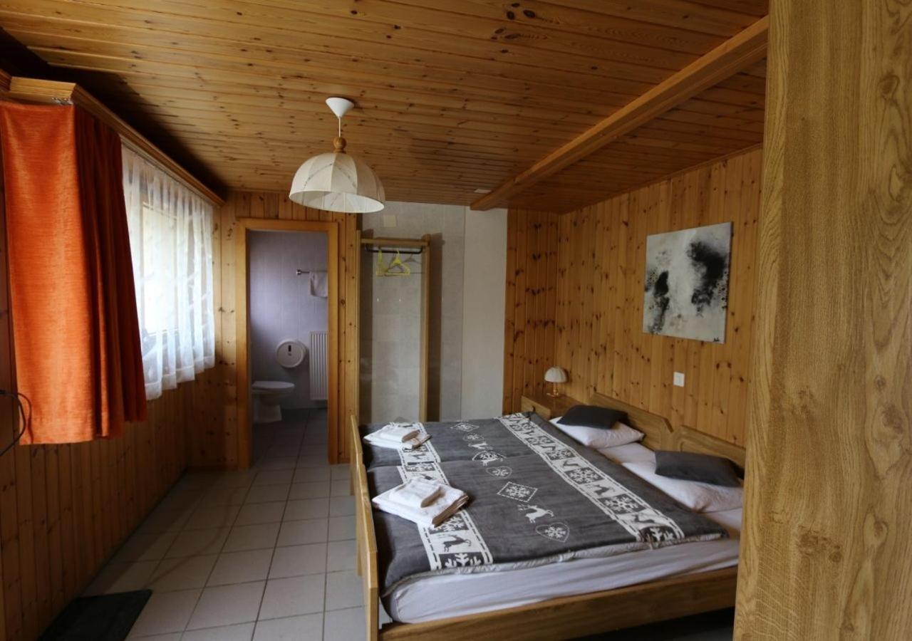 Hotel Des Portes Du Soleil Ле Крозе Екстериор снимка